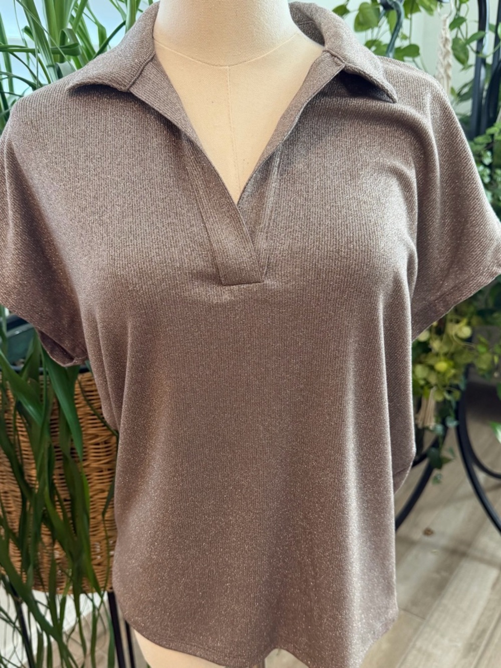 Simply Vera Vera Wang Metallic Brown Collared Short Sleeve Tee